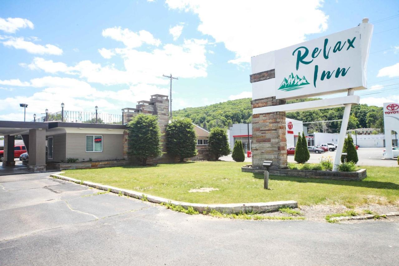 Relax Inn Bradford Exterior photo